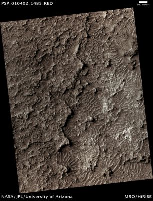 Sample of Intermediate-Toned Area (Natural Colors; credits: Lunar Explorer Italia)
Mars Local Time: 15:42 (middle afternoon)
Coord. (centered): 31,1° South Lat. and 130,7° East Long.
Spacecraft altitude: 255,9 Km (such as about 159,9 miles) 
Original image scale range: 51,2 cm/pixel (with 1 x 1 binning) so objects ~1,54 mt across are resolved 
Map projected scale: 50 cm/pixel
Map projection: EQUIRECTANGULAR 
Emission Angle: 7,6° 
Phase Angle: 76,9°
Solar Incidence Angle: 71° (meaning that the Sun is about 19° above the Local Horizon)
Solar Longitude: 142,0° (Northern Summer)
Credits: NASA/JPL/University of Arizona
Additional process. and coloring: Lunar Explorer Italia
Parole chiave: Mars from orbit - Southern Lowlands