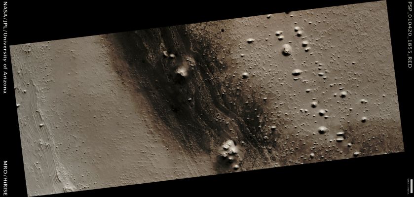 Dark Layers in Vernal Crater (Natural Colors; credits: Lunar Explorer Italia)
Mars Local Time: 15:39 (middle afternoon)
Coord. (centered): 5,7° North Lat. and 355,6° East Long.
Spacecraft altitude: 273,4 Km (such as about 170,9 miles) 
Original image scale range: 27,4 cm/pixel (with 1 x 1 binning) so objects ~ 82 cm across are resolved 
Map projected scale: 25 cm/pixel
Map projection: EQUIRECTANGULAR 
Emission Angle: 4,0° 
Phase Angle: 50,8°
Solar Incidence Angle: 55° (meaning that the Sun is about 35° above the Local Horizon)
Solar Longitude: 142,7° (Northern Summer)
Credits: NASA/JPL/University of Arizona
Additional process. and coloring: Lunar Explorer Italia
Parole chiave: Mars from orbit - Craters - Unnamed Crater with Dark Layers