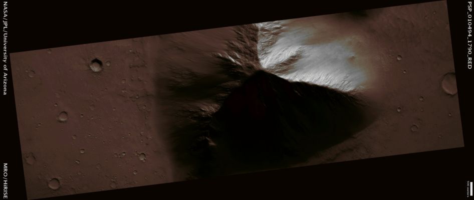 Mound in Aeolis (Natural Colors; credits: Lunar Explorer Italia)
Mars Local Time: 15:40 (middle afternoon)
Coord. (centered): 1,1° South Lat. and 135,7° East Long.
Spacecraft altitude: 268,1 Km (such as about 167,6 miles) 
Original image scale range: 53,6 cm/pixel (with 1 x 1 binning) so objects ~ 1,61 mt across are resolved 
Map projected scale: 50 cm/pixel
Map projection: EQUIRECTANGULAR 
Emission Angle: 0,0° 
Phase Angle: 56,6°
Solar Incidence Angle: 57° (meaning that the Sun is about 33° above the Local Horizon)
Solar Longitude: 145,6° (Northern Summer)
Credits: NASA/JPL/University of Arizona
Additional process. and coloring: Lunar Explorer Italia
Parole chiave: Mars from orbit - Aeolis Planum Region