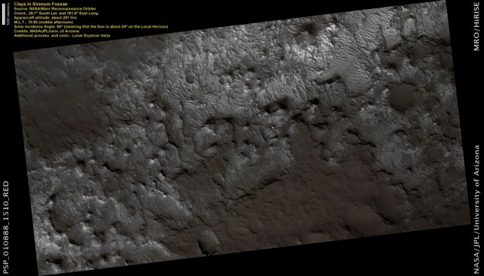 Clays and other "Hydrated Materials" in Sirenum Fossae Region (Natural Colors; credits: Lunar Explorer Italia)
nessun commento
Parole chiave: Mars from orbit - Sirenum Fossae Region