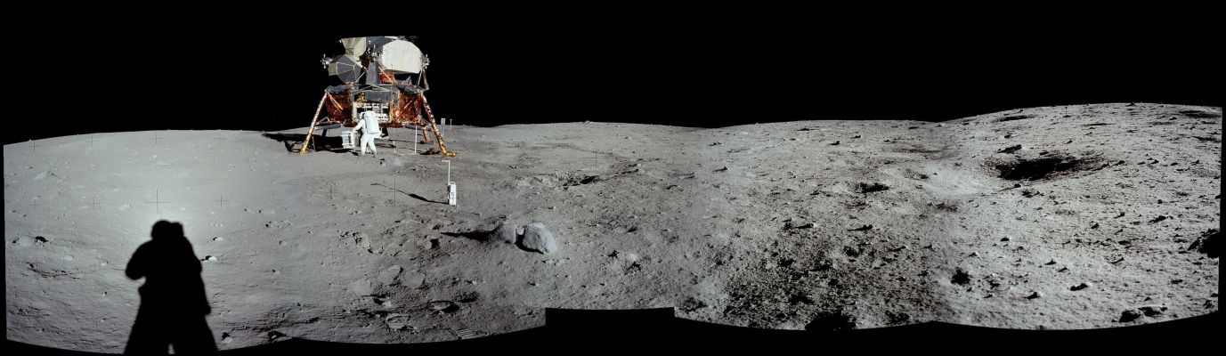 From AS 11-40-5930 until 5934 - Down Sun Panorama
nessun commento
Parole chiave: Moon Panorama