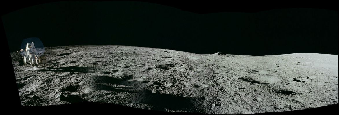From AS 12-46-6807 until 6811 (EVA-1; pre-deployment ALSEP pan)
nessun commento
Parole chiave: Lunar Panorama - ALSEP Deployment Site