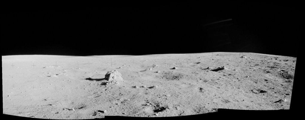 From AS 12-49-7250 until 7254 (EVA-1; Lunar Surface)
nessun commento
Parole chiave: Lunar Horizon - Apollo 12 Landing Site