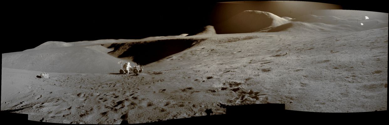 From AS 15-85-11448 until 11456 (EVA-1; Station 2)
nessun commento
Parole chiave: Lunar Horizon - Apollo 15 - EVA-1 - Station 2