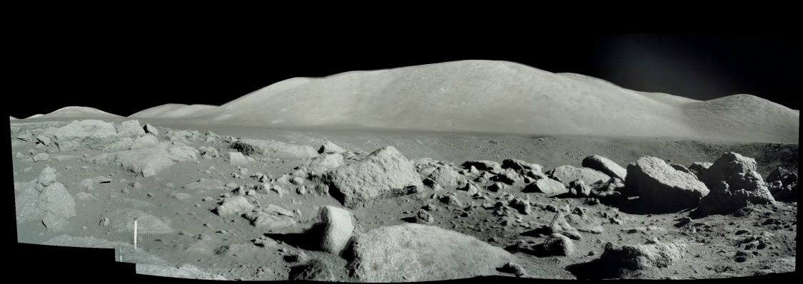 From AS 17-145-22175 until 22183 - Boulder Field and Western Horizon
nessun commento
Parole chiave: Moon Panorama