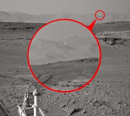 Shine, shine, Little Light... (2)
nessun commento
Parole chiave: Possible UFO