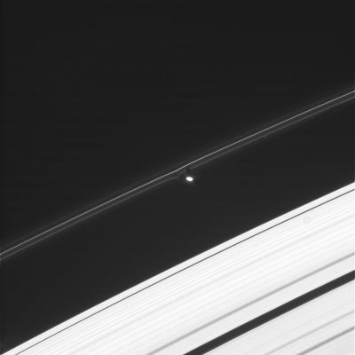 Unbelievable Disturbances...
Caption NASA:"N00111364.jpg was taken on May 30, 2008 and received on Earth May 31, 2008. The camera was pointing toward PROMETHEUS, and the image was taken using the CL1 and CL2 filters. This image has not been validated or calibrated".
Parole chiave: Saturn's Moons - Prometheus