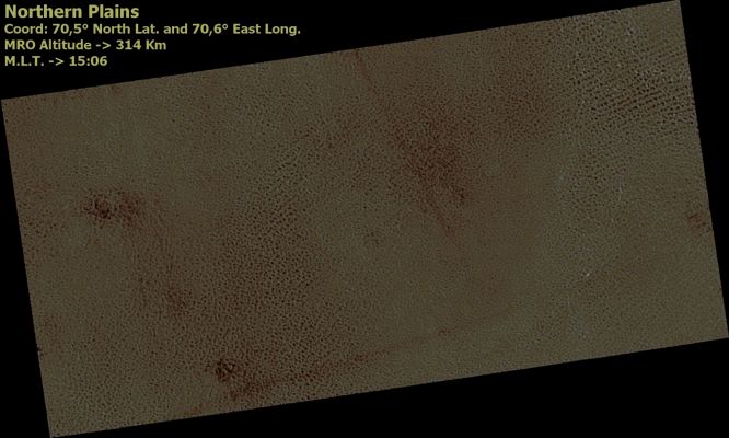 The Northern Plains (Natural Colors; credits for the additional process. and color.: Dr Paolo C. Fienga - Lunexit Team)
M.L.T.: 15:06 (early afternoon)
Latitude (centered): 70,5° North 
Longitude: 70,6° East
Range to target site: 314 Km (about 194,8 miles) 
Original image scale range: 31,4 cm/pixel (with 1 x 1 binning) so objects ~94 cm across are resolved 
Map Projected Scale: 25 cm/pixel 
Map Projection: POLAR STEREOGRAPHIC 
Emission Angle: 5,1° 
Phase Angle (Sun-Mars-MRO): 56,5 ° 
Solar Incidence Angle: 61° (meaning that the Sun is about 29° above the Local Horizon) 
Solar Longitude: 138,3° (Northern Summer)
Parole chiave: Mars from orbit - Northern Plains