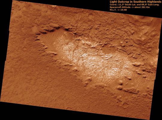 Light-colored terrain in the Southern Highlands (possible True Colors; credits: Lunar Explorer Italia)
This HiRISE image shows part of the floor of a large impact crater in the southern highlands, north of the giant Hellas impact basin. Most of the crater floor is dark, with abundant small ripples of wind-blown material. However, a pit in the floor of the crater has exposed light-toned, fractured rock. 

The light-toned material appears fractured at several different scales. These fractures are called joints, and result from stresses on the rock after its formation.

Joints are similar to faults, but have undergone virtually no displacement. With careful analysis, joints can provide insight into the forces that have affected a unit of rock, and thus into its geologic history. The fractures appear dark; this may be due to trapping of dark, wind-blown sand in the crack, to precipitation of different minerals along the fracture, or both.
Parole chiave: Mars from orbit - Southern Highlands