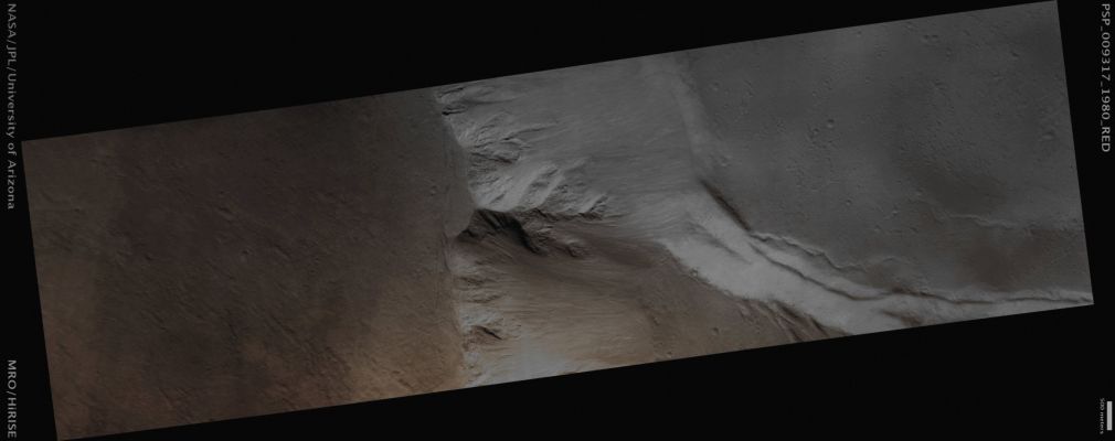Portion of the Southern Wall of Olympus Mons Caldera (Absolute Natural Colors; credits for the additional process. and color: Dr Paolo C. Fienga - Lunexit Team)
Mars Local Time: 15:21 (early afternoon)
Coord. (centered): 17,8° North Lat. and 226,6° East Long.
Spacecraft altitude: 259,3 Km (such as about 162,1 miles) 
Original image scale range: 51,9 cm/pixel (with 1 x 1 binning) so objects ~1,56 mt across are resolved 
Map projected scale: 50 cm/pixel 
Map projection: EQUIRECTANGULAR 
Emission Angle: 3,3° 
Phase Angle: 50,1°
Solar Incidence Angle: 47° (meaning that the Sun is about 43° above the Local Horizon)
Solar Longitude: 102,1° (Northern Summer)
Credits: NASA/JPL/University of Arizona
Additional process. and coloring: Dr Paolo C. Fienga - Lunar Explorer Italia 
Parole chiave: Mars from orbit - Volcanoes - Olympus Mons