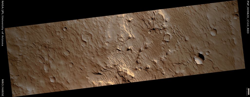 Outcrops in Eridania Basin (possible True Colors; credits: Lunar Explorer Italia)
Mars Local Time: 15:37 (middle afternoon)
Coord. (centered): 28,7° South Lat. and 180,0° East Long.
Spacecraft altitude: 254,2 Km (such as about 158,9 miles) 
Original image scale range: 50,9 cm/pixel (with 1 x 1 binning) so objects ~1,53 mt across are resolved 
Map projected scale: 50 cm/pixel 
Map projection: EQUIRECTANGULAR 
Emission Angle: 0,3° 
Phase Angle: 72,7°
Solar Incidence Angle: 73° (meaning that the Sun is about 17° above the Local Horizon)
Solar Longitude: 120,1° (Northern Summer)
Credits: NASA/JPL/University of Arizona
Additional process. and coloring: Lunar Explorer Italia
Parole chiave: Mars from orbit - Outcrops - Eridania Basin