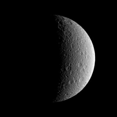Crescent Rhea
Caption NASA:"The Cassini Spacecraft looks toward the battered Surface of the moon Rhea. 
This view looks toward the Leading Hemisphere of Rhea. North on Rhea is up. 

The image was taken in Visible Light with the Cassini Spacecraft wide-angle camera on Oct. 13, 2009. The view was acquired at a distance of approx. 44.000 Km (about 27.000 miles) from Rhea and at a Sun-Rhea-Spacecraft, or Phase, Angle of 103°. 
Image scale is roughly 3 Km (a little less than 2 miles) per pixel".
Parole chiave: Saturn's Moon - Rhea
