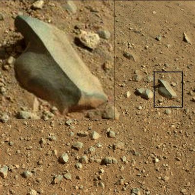 Extremely unusually-looking Rock: "The Pregnant Rock" - Sol 3 (Credits: NASA/JPL-Caltech; Research: Dr Gianluigi Barca - Lunexit Team/Italian Planetary Foundation)
Un plauso al Primo Lettore che azzarda una (almeno) ragionevole spiegazione sulla Geologia e la Morfologia di questa "roccia"!
Parole chiave: Martian Surface - Extremely Controversial Surface Feature - The Pregnant Rock