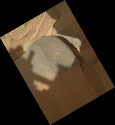 "Bathurst Inlet" Rock - Sol 54 (Natural Colors; credts: NASA/JPL-Caltech, Malin Space Science Systems)
NASA's Mars Rover Curiosity held its Mars Hand Lens Imager (MAHLI) camera about 10,5" (---> inches, such as about 27 centimeters) away from the top of a Rock called "Bathurst Inlet" for a set of 8 images combined into this merged-focus view of the Rock. This context image covers an area that is roughly 6,5 by 5" (such as 16 by 12 centimeters). Resolution is about 105 microns per pixel.
MAHLI took the component images for this merged-focus view, plus closer-up images of Bathurst Inlet, during Curiosity's 54th Martian Day, or Sol (such as September 30, 2012). The instrument's principal investigator had invited Curiosity's science team to "MAHLI it up!" in the selection of Sol 54 targets for inspection with MAHLI and with the other instrument at the end of Curiosity's Arm: the Alpha Particle X-Ray Spectrometer.
The "Bathurst Inlet" Rock is dark gray and appears to be so fine-grained that MAHLI cannot resolve Grains or Crystals in it. This means that the Grains or Crystals, if there are any at all, are smaller than about 80 microns in size. Some windblown sand-sized Grains or Dust Aggregates have accumulated on the Surface of the Rock, but this Surface is clean (if compared, for example, to the pebbly substrate below the rock - upper left and lower right in this context image).
MAHLI can do focus merging onboard the MER and, in fact, the full-frame versions of the 8 separate images that were combined into this view were not even returned to Earth -- just the thumbnail versions. In other words, merging the images onboard reduces the volume of data that is supposed to be downlinked to Earth.
Parole chiave: Martian SUrface - Rock - Gale Crater - Bathurst Inlet