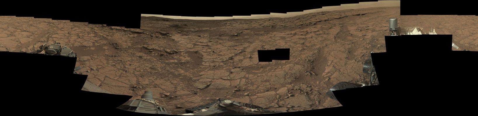 Looking at Yellowknife Bay - Sol 127 (an Image-Mosaic in Calibrated Natural Colors; credits for the additional process. and color.: Dr Gianluigi Barca/Lunar Explorer Italia/Italian Planetary Foundation)
nessun commento
Parole chiave: Martian Panorama - Gale Crater - Yelloknife Bay