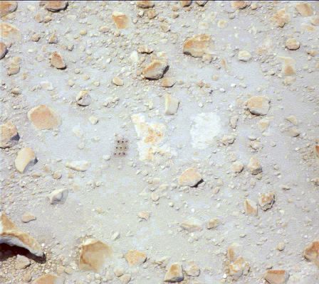 "Laser" effects on Morning "Frost" at Gale? - Sol 382 (Natural Colors; credits for the additional process. and color.: Elisabetta Bonora and Marco Faccin/Lunar Explorer Italia/Italian Planetary Foundation)
nessun commento
Parole chiave: Martian Surface - Gale Crater - Controversial 