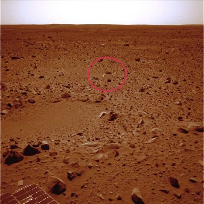 Another "Silver Anomaly" (3) - Sol 50 (context image)
nessun commento
Parole chiave: Martian Surface - Rocks, Sand and Debris - Controversial