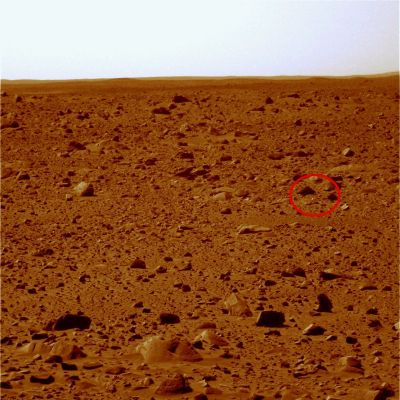 A piece of metal is shining in the Sun? (2) - Sol 52
nessun commento
Parole chiave: Martian Surface - Rocks, Sand and Debris - Controversial