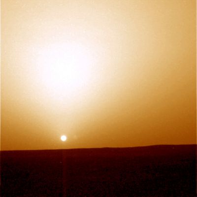 Sparks, in the evening... - Sol 67 (natural colors; elab. Lunexit)
nessun commento
Parole chiave: Martian Horizon - Sunset - Controversial Frame