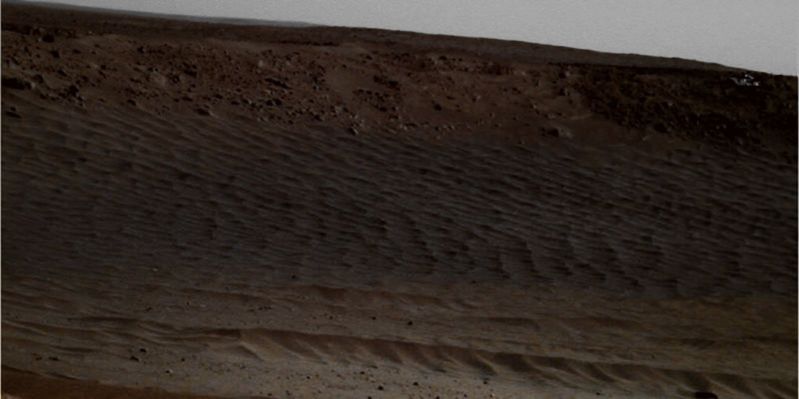 On the Edge of Bonneville Crater - Sol 79 (Absolute Natural Colors; credits for the additional process. and color.: Dr G. Barca)
Un altro esempio di Lavoro - semplicemente - Splendido, realizzato dal nostro Grande Amico e Partner, Dr Gianluigi Barca: il Cratere Bonneville - Regione di Gusev Crater -, in Colori Naturali. 
Parole chiave: Martian Surface - Craters - Bonneville Crater