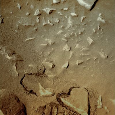 Early "Martian Sandglasses" - Sol 90 (Natural Colors; credits: Lunar Explorer Italia)
nessu commento
Parole chiave: Martian Surface - Rocks of various size and shape