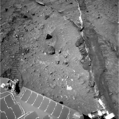 Rover tracks and old salt... (1) - Sol 1016
nessun commento
Parole chiave: Martian Soil