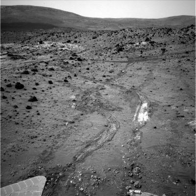 White "splat" near Spirit - Sol 1184
nessun commento
Parole chiave: Martian Surface - Rover Tracks and "sulphates spots"