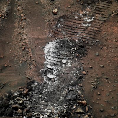 Rover Tracks exposing Salt- Sol 1300 (possible True Colors; credits: Dr G. Barca & Lunexit)
nessun commento
Parole chiave: Martian Surface - Rover Tracks and Salts