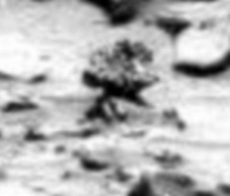 LOOK AT THAT!!! - Sol 1363 (credits: Dr G. Barca)
Equilibrio Impossibile? Fungo Marziano? Palese manipolazione? Decidete Voi. 

Grandi Complimenti al Dr Barca per essere riuscito ad individuare ed isolare un simile (ed assurdo, se ci pensate) dettaglio...
Parole chiave: Martian Surface - Extremely Unusual Surface Feature