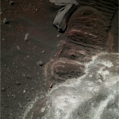 Salt? - Sol 1933 (possible True Colors; credits: Dr G. Barca)
nessun commento
Parole chiave: Martian Surface - Rover Tracks, Salt and colourful Sand