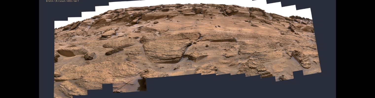 Interesting, but this is NOT a "Door"! (Credits: NASA/JPL and Neville Thompson for the add. process. and mosaicking)
nessun commento
Parole chiave: Martian Surface - possible Anomaly