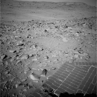 See for Yourself... - Sol 399
Left Navigation Camera Non-linearized Full frame EDR acquired on Sol 381 of Spirit's mission to Gusev Crater at approximately 15:43:49 Mars Local Solar Time.
Parole chiave: Martian Surface - Controversial Surface Feature - "The Beaver"