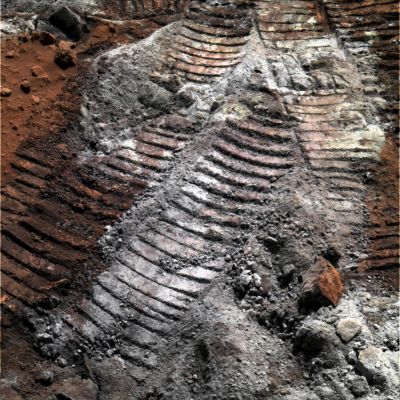 White Rover-Tracks on an Orange Surface - Sol 404 (possible True Colors; credits: Dr G. Barca)
nessun commento
Parole chiave: Martian Surface - Rover Tracks and possible Sulphates
