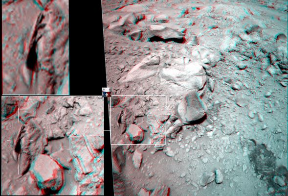 Do You See?!? - Sol 419 (credits: Dr M. Faccin)
Un profilo inquietante e, nelle sue forme, incredibilmente "familiare": riuscite a vedere di che cosa si tratta? Da un'osservazione (acutissima!) del nostro Dr Faccin, una - secondo noi - straordinaria illusione ottica che Vi invitiamo a scoprire, classificare e spiegare da soli.

Buon Lavoro!
Parole chiave: Martian Surface - Extremely Controversia Surface Feature - "The Lizard"