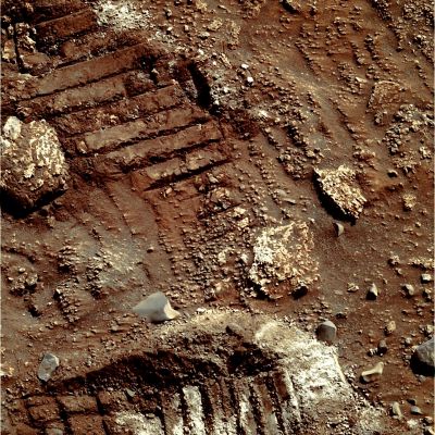 Rover Tracks, Dust and soft Soil - Sol 424 (natural colors; credits: Dr M. Faccin & Lunexit)
nessun commento
Parole chiave: Martian Surface - Rover Tracks