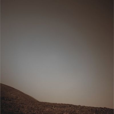 Middle Afternoon at Gusev Crater - Sol 520 (Absolute Natural Colors; credits for the additonal process. and color.: Dr Paolo C. Fienga - Lunexit Team)
Left Navigation Camera Non-linearized Full frame EDR acquired on Sol of Spirit's mission to Gusev Crater at approximately 16:06:40 Mars Local Solar Time. 
Parole chiave: Martian Horizon - Gusev Crater