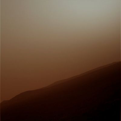 High-TAU at Sunset - Sol 520 (Absolute Natural Colors; credits for the additional process. and color.: Dr Paolo C. Fienga - Lunexit Team) 
Left Panoramic Camera Non-linearized Full frame EDR acquired on Sol 520 of Spirit's mission to Gusev Crater at approximately 18:16:44 Mars Local Solar Time. Camera commanded to use Filter 7 (432 nm). 
Parole chiave: Martian Horizon - Gusev Crater