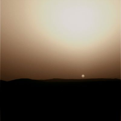 In the Midst of Sunset... - Sol 569 (possible True Colors; credits: Dr G. Barca)
nessun commento
Parole chiave: Martian Sunset