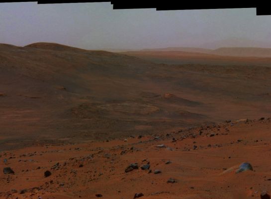 Home Plate: Educational n. 4 - Sol 621 (an Image-Mosaic in possible Natural Colors by Dr Marco Faccin - Lunexit Team)
Questa serie di 4 Panorami l'abbiamo chiamata "Educational", perch� si tratta di Materiale Educativo, nel senso pi� puro del termine. 

Ore ed ore di processing, assemblaggio e calibrazione di frames, spese all'unico fine di offrire ai nostri Amici Lettori, un "Quadro VALIDO e Realistico" - certamente alternativo ai soliti lavoretti (svogliati, malfatti e ripetitivi) "Made by NASA" e comunque genuino, poich� ottenuto processando il materiale NASA-RAW in maniera Scientifically Correct - e cio� in compiuta armonia ed in stretta ottemperanza ad una serie di logiche e razionali assunzioni di base afferenti il Pianeta Rosso che, ormai, noi riteniamo dovreste conoscere pi� che bene (exx.: Luminosit� Media, TAU, S.I.A. all'ora dello/degli scatto/i etc.).

E, gi� che ci siamo, un promemoria: Lunexit, tramite i propri Attori (dal Presidente, ai Soci Attivi e sino al pi� "fresco" dei Junior Partners), fa Cultura e Divulgazione. Da DIECI anni (SEI dei quali spesi sul www).

Ora, dato che, in questo Paese, la nostra Mission (che, ricordatelo, COSTA UN'ENORMITA', MA NON RENDE!) non � neppure apprezzata in maniera adeguata, si � deciso che alcune variazioni sostanziali alla nostra struttura verranno apportate nei prossimi mesi. Lunexit non morir�, ma cambier�. Profondamente.

Scusateci, ma era necessario dare un "segnale forte", perch� le buone intenzioni ed i complimenti (al pari degli insulti) sono il sale della Vita. Ma di solo sale, si sa, non si campa...

Dr Paolo C. Fienga (PhD) - Lunar Explorer Italia
           Presidente e Socio co-Fondatore
Parole chiave: Mars Panorama - Gusev Crater - Home Plate