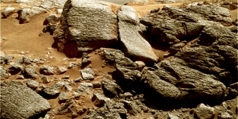 Strange-looking Rocks... - Sol 625 (natural colors + MULTISPECTRUM; credits: Dr G. Barca & Lunexit)
nessun commento
Parole chiave: Martian Surface - Unusually Looking Rocks