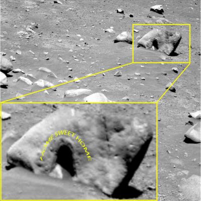 "Home, Sweet Home"! - Sol 673 (credits: Dr G. Barca)
Abbiamo raccolto, in circa 5 anni di Lavoro sui frames Spirit ed Opportunity, un volume (riteniamo) molto significativo di evidenze le quali ci spingono a ritenere che sulla Superficie del Pianeta Rosso ESISTA un qualche tipo di Forma Vitale Indigena.

Questa "porticina" (tanto simile a quelle che vediamo nei cartoni animati di "Tom & Jerry" o di "Gatto Silvestro") è solo un ENNESIMO TASSELLO che va ad infilarsi nel nostro puzzle. 
Un puzzle che, God-willing, presenteremo il prossimo mese di Ottobre in una Conferenza che si terrà a Milano e che, molto probabilmente, vedrà la partecipazione - assieme al "Nucleo Vitale" di Lunar Explorer Italia - anche di altri Personaggi i quali, ormai da anni, gravitano nell'orbita di quel curioso Pianeta che si chiama "Scienza di Frontiera".

Per ora non possiamo aggiungere altro.
Parole chiave: Martian Surface - Extremely Unusual Surface Feature - The "Home"