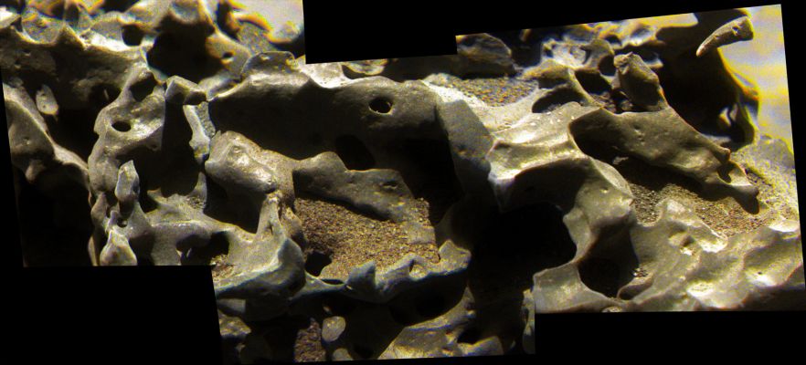 Coral Crown? - Sol 736 (Superdefinition; credits: Dr M. Faccin)
nessun commento
Parole chiave: Microscopic Imager - Highly Controversial Feature