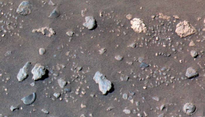 Explain THIS: the Area of Interest - Sol 856 (credits: Dr Marco Faccin)
nessun commento
Parole chiave: Martian Surface - Extremely Controversial Surface Feature - The Locket