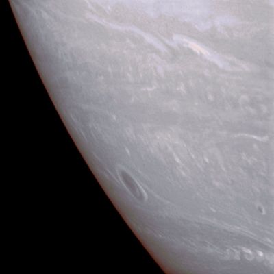 Incoming Storm
Caption NASA:"A great vortex, ringed by bright clouds, rolls through the Southern Skies of Saturn in this Cassini spacecraft view. 
The image was taken using a spectral filter sensitive to wavelengths of infrared light centered at 750 nanometers. The view was obtained with the Cassini spacecraft narrow-angle camera on July 11, 2007 at a distance of approx. 2,8 MKM (such as about 1,8 MMs) from Saturn. 
Image scale is roughly 17 Km (about 10 miles) per pixel".
Parole chiave: Saturn - Upper Atmosphere