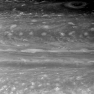 Monitoring the Maelstrom
Caption NASA:"Clouds and vortices churn in this beautiful, close-up view of Saturn. This image is part of a series of important Cassini observations designed to provide information about winds and convection on Saturn. 
The view is centered on a Region 44° North of Saturn 's Equator. 

The image was taken with the Cassini spacecraft narrow-angle camera on Nov. 7, 2007 using a spectral filter sensitive to wavelengths of infrared light centered at 750 nanometers. The view was acquired at a distance of approx. 2,9 MKM (such as about 1,8 MMs) from Saturn. 
Image scale is roughly 17 Km (11 miles) per pixel".
Parole chiave: Saturn - Upper Atmosphere