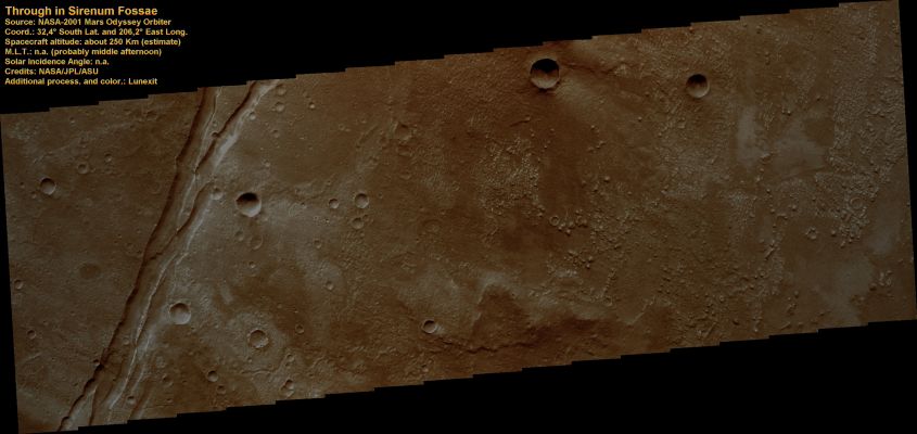 Fissure in the Eastern End of Sirenum Fossae (Natural Colors; credits for the additional process. and color.: Dr Paolo C. Fienga - Lunar Explorer Italia)
nessun commento
Parole chiave: Mars from orbit - Volcanic and Tectonic Features - Fissures
