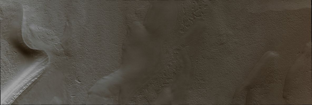 South Polar "Swiss-Cheese" Terrain (Absolute Natural Colors; credits: Dr Paolo C. Fienga - Lunexit Team)
Orbit Number: 39948 
Latitude: 87,03° South 
Longitude: 275,27° East 
Instrument: VIS 
Captured: December, 16th, 2010
Mars Local Time: 14:36 (Early Afternoon)
Parole chiave: Mars from orbit - South Polar Features - Swiss-Cheese Terrain