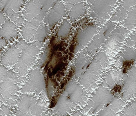 Spiders (Natural Colors; credits: Dr G. Barca & Lunar Explorer Italia)
nessun commento
Parole chiave: Mars from orbit - South Polar Regions - Spiders