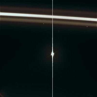 Sunshine through the Rings... (natural colors; credits: Lunexit)
Caption NASA:"Caption NASA:"N00107151.jpg was taken on April 10, 2008 and received on Earth on April 11, 2008. The camera was pointing toward SATURN, F-RING that, at the time, was approx. 613.189 Km away, and the image was taken using the CL1 and CL2 filters. This image has not been validated or calibrated".
Parole chiave: The Sun from Space