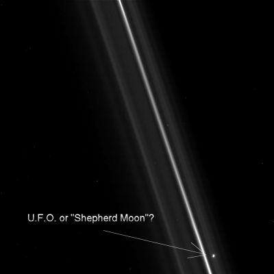Another UFO in the Space of Saturn?
Caption NASA:"N00124202.jpg was taken on November 16, 2008 and received on Earth November 17, 2008. The camera was pointing toward SATURN-RINGS that, at the time, were approx. 384.802 Km away, and the image was taken using the CL1 and CL2 filters. This image has not been validated or calibrated".
Parole chiave: Controversial Frame